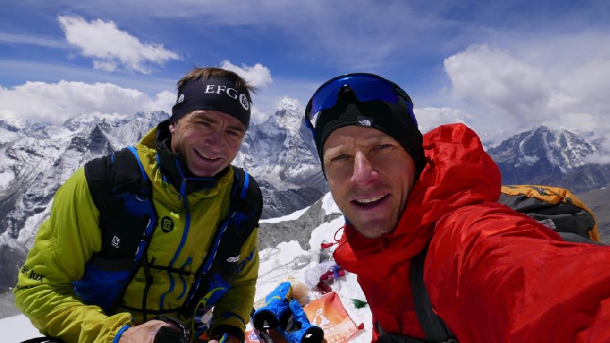 Ули Штек (Ueli Steck) и Дэвид Геттлер (David Göttler) в Гималаях