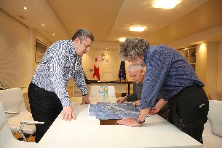 Райнхольд Месснер (Reinhold Messner) на встрече с премьер-министром Грузии Георгием Квирикашвили. Фото government . ge