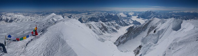 Панорама с вершины Денали. Фото Will Sim 