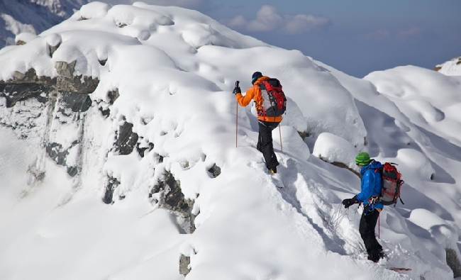 Денис Урубко и Симоне Моро: выход на ледник выше CAMP 1 на Нанга Парбат