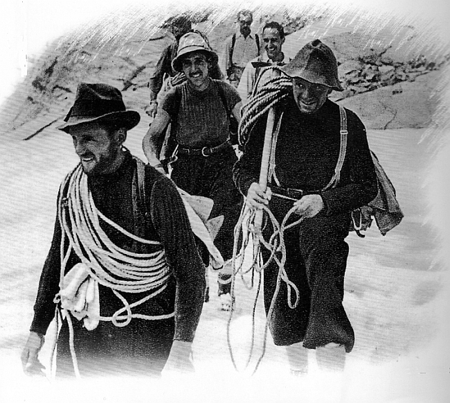 Слева направо: Riccardo Cassin, Ugo Tizzoni, Gino Esposito после покорения Walker Spur