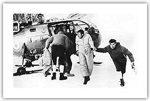 Вертолет французской жандармерии с одним из спасенных немецких альпинистов. 23 августа 1966 года
