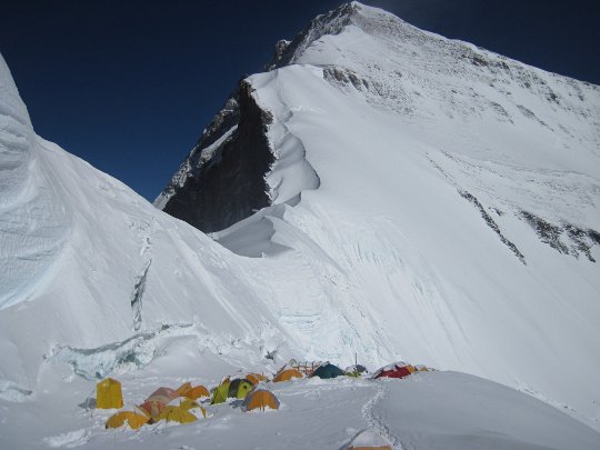 Эверест, лагерь-1 на 7000
