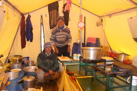 Кухня украинской экспедиции на Эверест