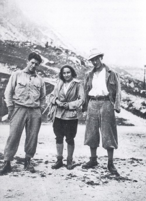 Рафаэль Карлессо (слева) с Maria Luisa Orsini и Carlo Baldi в 1933 в Little Dolomites
