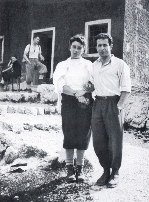 Рафаэль Карлессо (Raffaele Carlesso)  1939 год на перевале Campogrosso с Mariuccia Ciprian