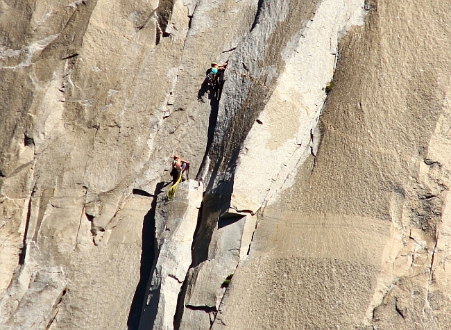 Jes Meiris и Quinn Brett на маршруте "the Nose" на Эль-Капитан (El Capitan).