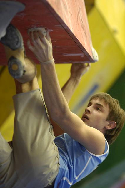 Дмитрий Шарафутбинов на Чемпиона Мира по скалолазанию