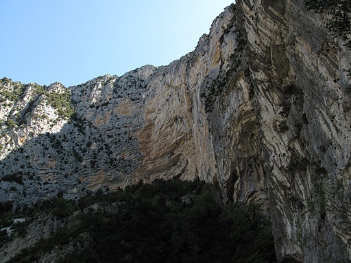 Скальній район в Aiglun с маршрутом "Ali-Baba"