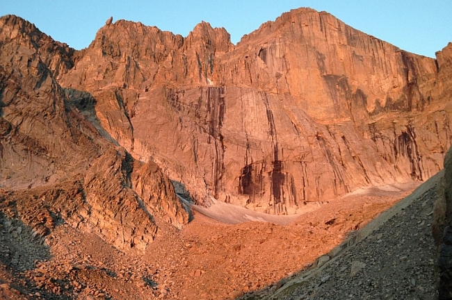 пика Longs Peak (4346м)