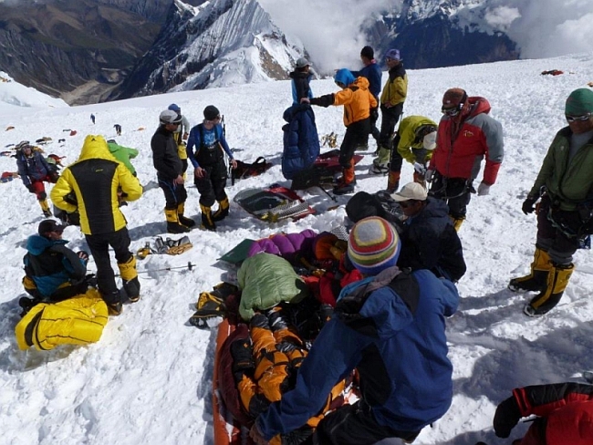 Трагедия на Манаслу: лавина унесла жизни 13-и альпинистов