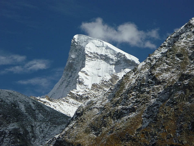 пик Shiva (6.142м) в Индийских Гималаях. Вид на Западный склон