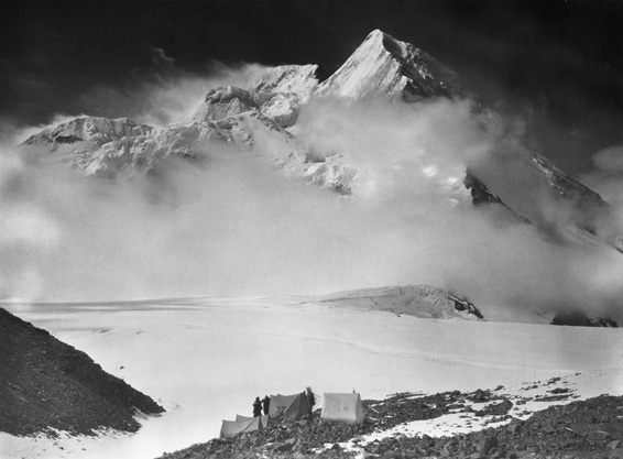 Лагерь под Броуд Пик на леднике Godwin-Austen 1909  Фото Витторио Селла (Vittorio Sella)