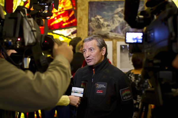 Трехкратный восходитель на Эверест Иван Душарин. Выпустил к юбилею фотоальбом