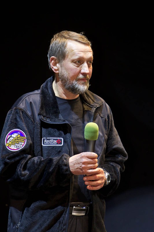 Виктор Козлов - руководитель экспедиции 2004 года. 