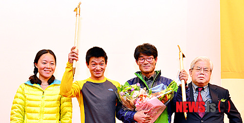 С лева направо:  Lee Shuang (Китай), Zhou Peng (Китай), Kim Chang - Ho (Корея)