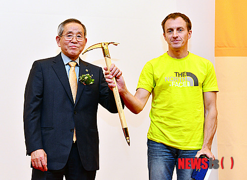 Денис Урубко - призер Золотой Ледоруб Азии 2012 года (Piolets D’Or Asia 2012)