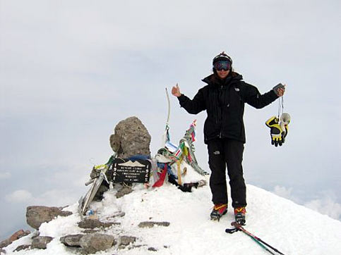 Сюзанна Аль Хоуби (Suzanne Al Houby) на вершине Эвереста
