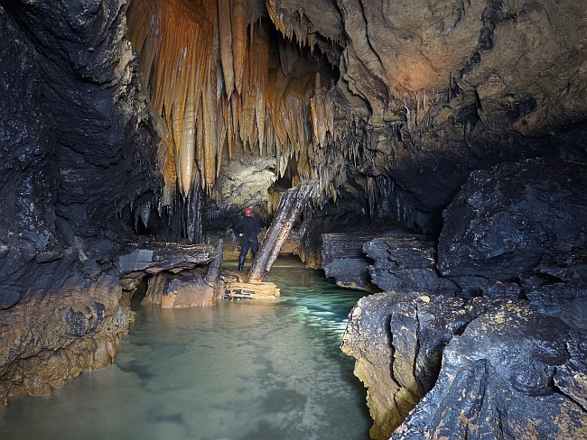 Пещера Красная,  фото А. Шелепина