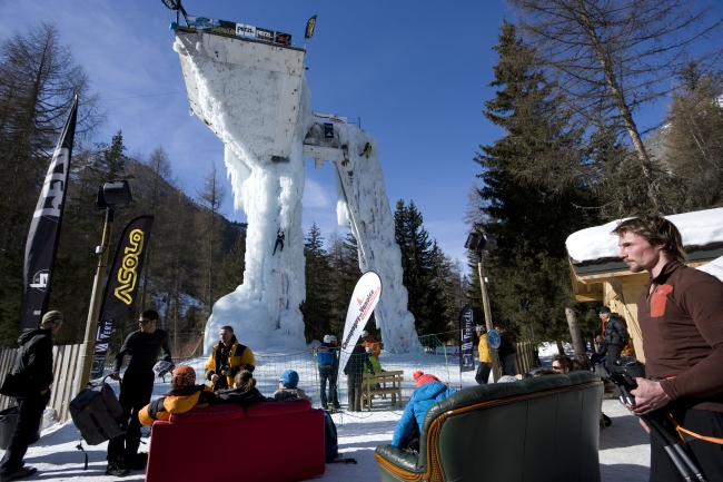 Ледолазный стенд в Rabenstein, Италия