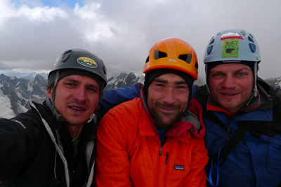 Michal Apollo, Philip Varley, Marek Zoladek на вершине Forgotten Peak