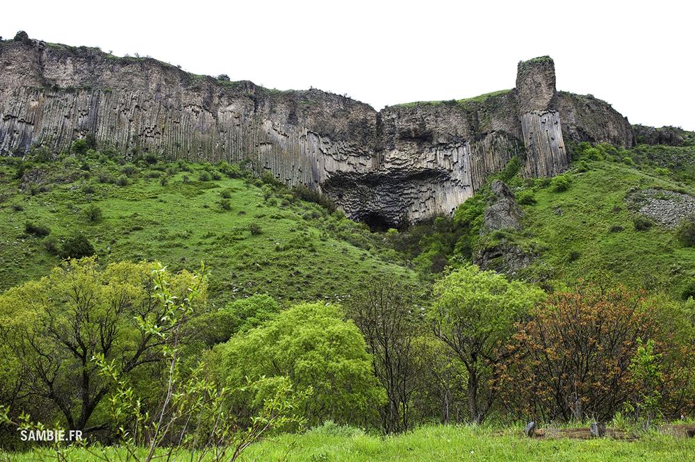 Ущелье Гарни - место с одними из величественных маршрутов в мире