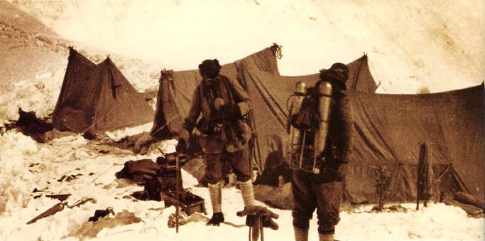 Эверест. Джордж Мэллори и Эндрю Ирвин. 6 июня, 1924 г.