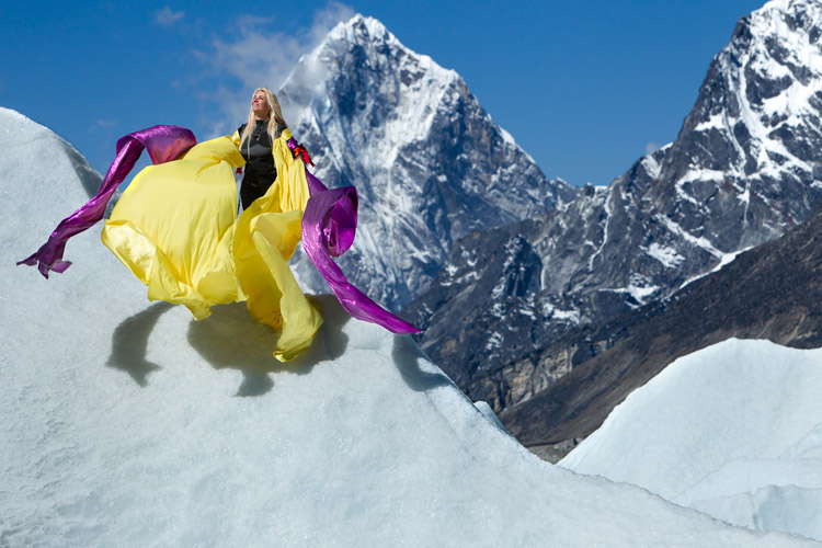  Jona-Marie Price на ледопаде Кхумбу (Khumbu Icefall)