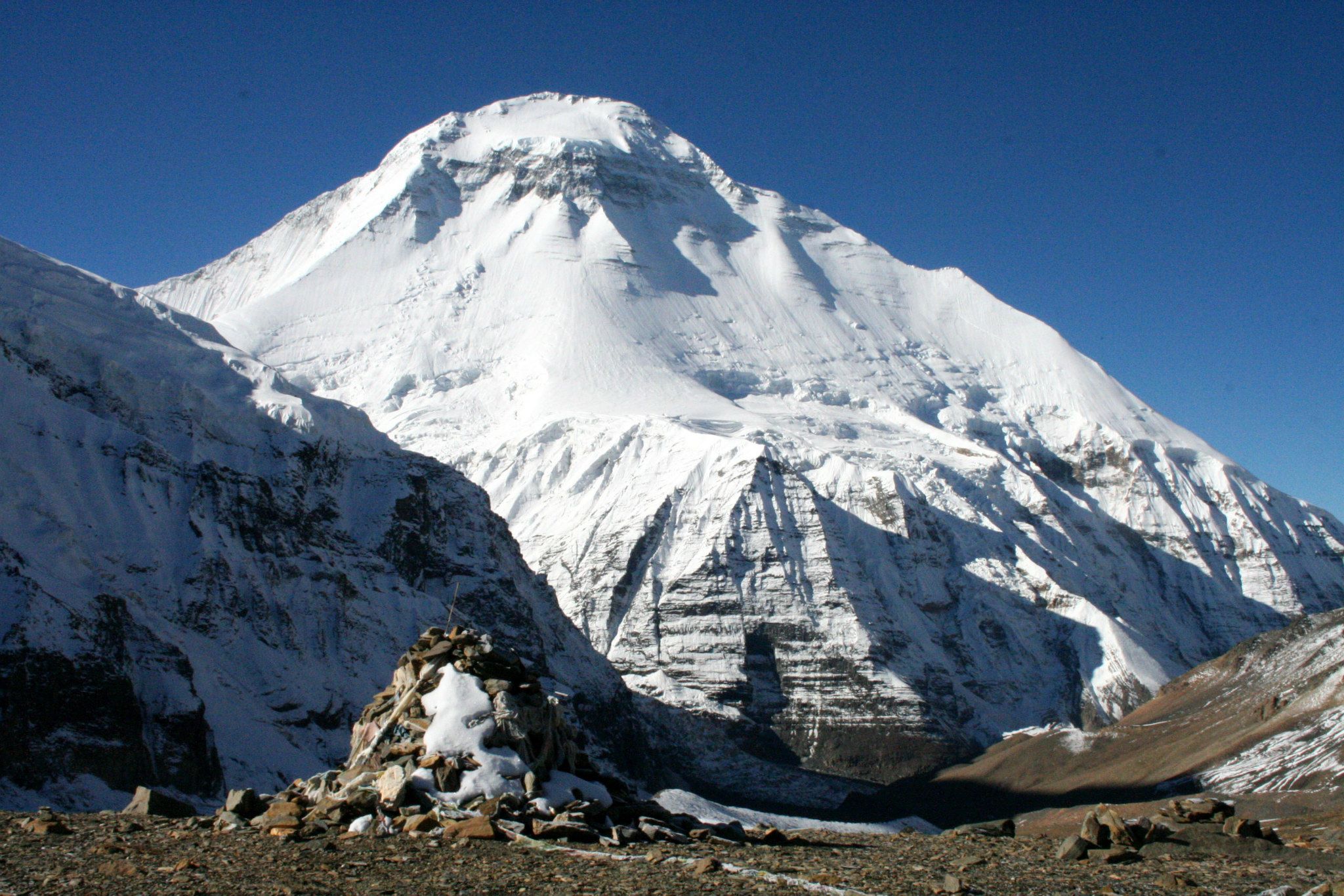 Дхаулагири (Dhaulagiri, 8167 м).