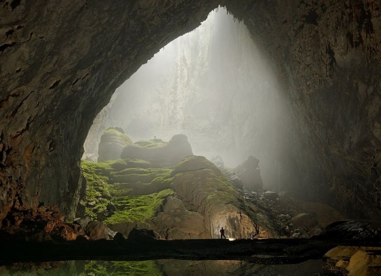  Пещера Ханг Сон Дунг или Ханг Сон Донг (Hang Son Doong / Пещера горной реки)