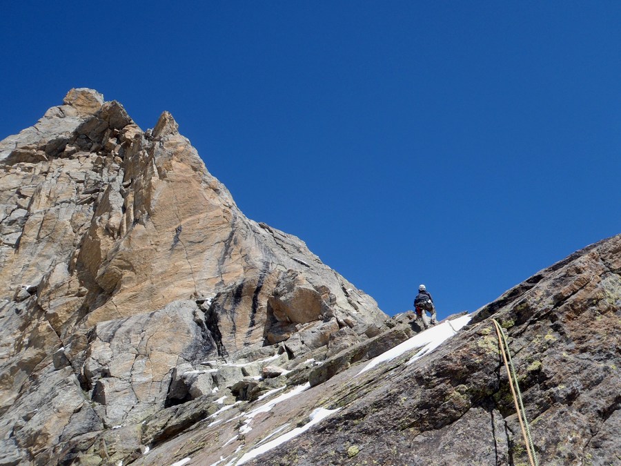 Альберто Уртасун (Alberto Urtasun). восхождение по маршруту "Baba Andrés" (250 м, 6a) к вершине James Point (4.960 м) 