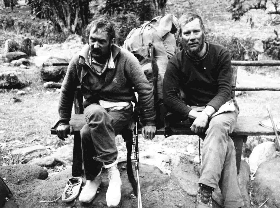 Кшиштоф Величко (Krzysztof Wielicki) и Ежи Кукучка (Jerzy Kukuczka) после спуска с Канченджанги. январь 1986 года 