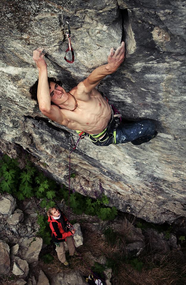  Адам Ондра (Adam Ondra) на маршруте  "Hell" сложности 9а на известняковых скалах в Норвегии. август 2013