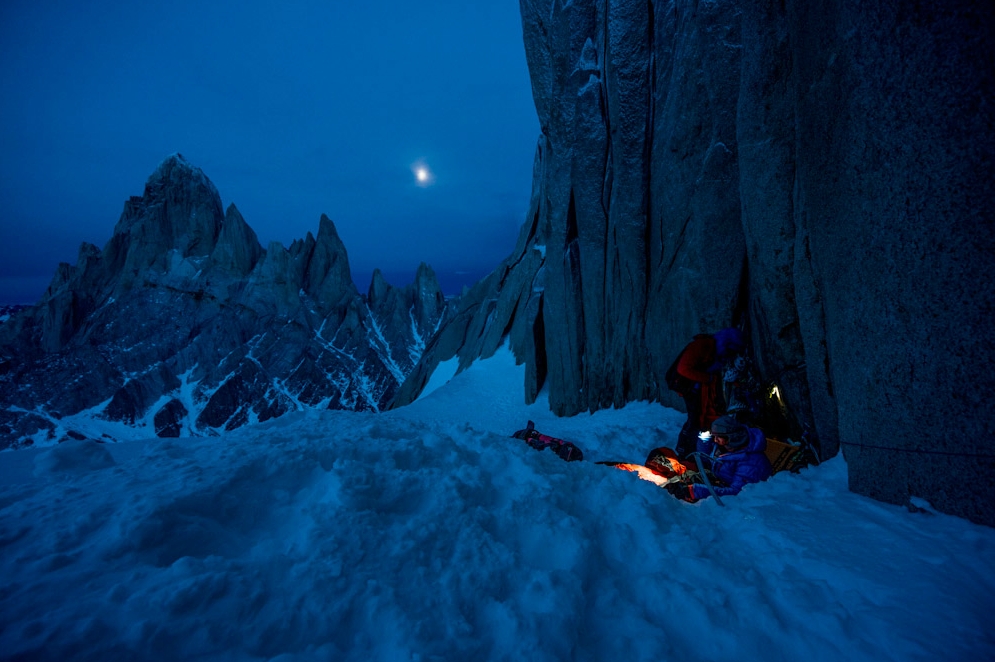 Восхождение в Патагонии зимой. маршрут на Cerro Stanhardt. Фото Stephan Siegrist