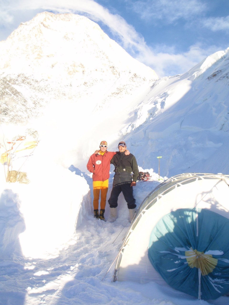 Экспедиция черкасских альпинистов "Флаг Черкасс на Вершинах Мира" на Хан-Тенгри 2013. ФОТО 