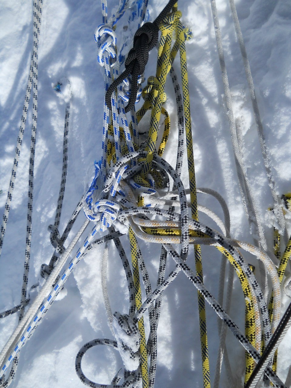 Экспедиция черкасских альпинистов "Флаг Черкасс на Вершинах Мира" на Хан-Тенгри 2013. ФОТО 