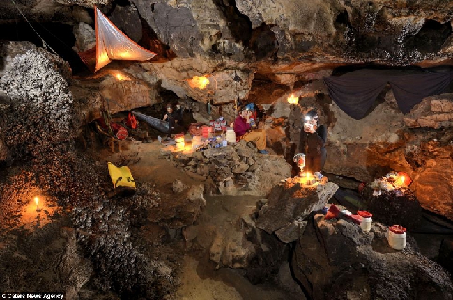 Подземный базовый лагерь (ПБЛ) в новой открытой пещере