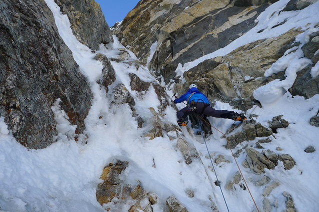  Пол Рамсден (Paul Ramsden) в восхождении на вершину горы Киштвар Кайлаш (Kishtwar Kailash, 6444 м) в Индийских Гималаях