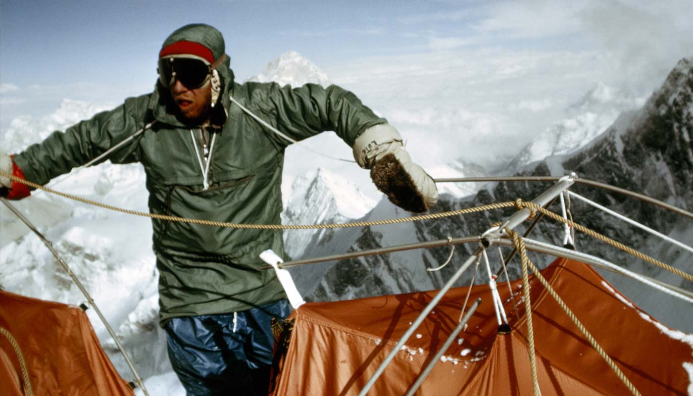 Лют Джестад (Lute Jerstad) в высотном лагере Camp6 на Эвересте. 1963 год