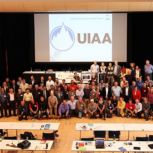 Годовое собрание Международной Федерации альпинизма и скалолазания  - Союзе международных альпинистских ассоциаций (UIAA), проходившем в Швейцарии 5 октября 2013 года