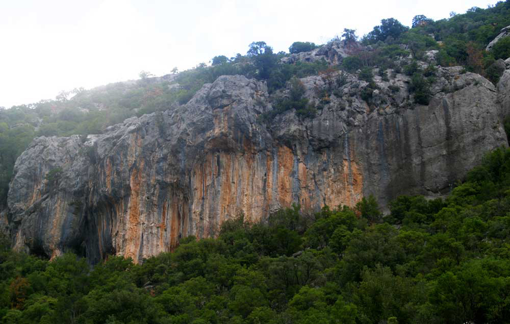 Пеллопонес - новый скалолазный регион Греции у города Леонидио (Leonidio) +ФОТО