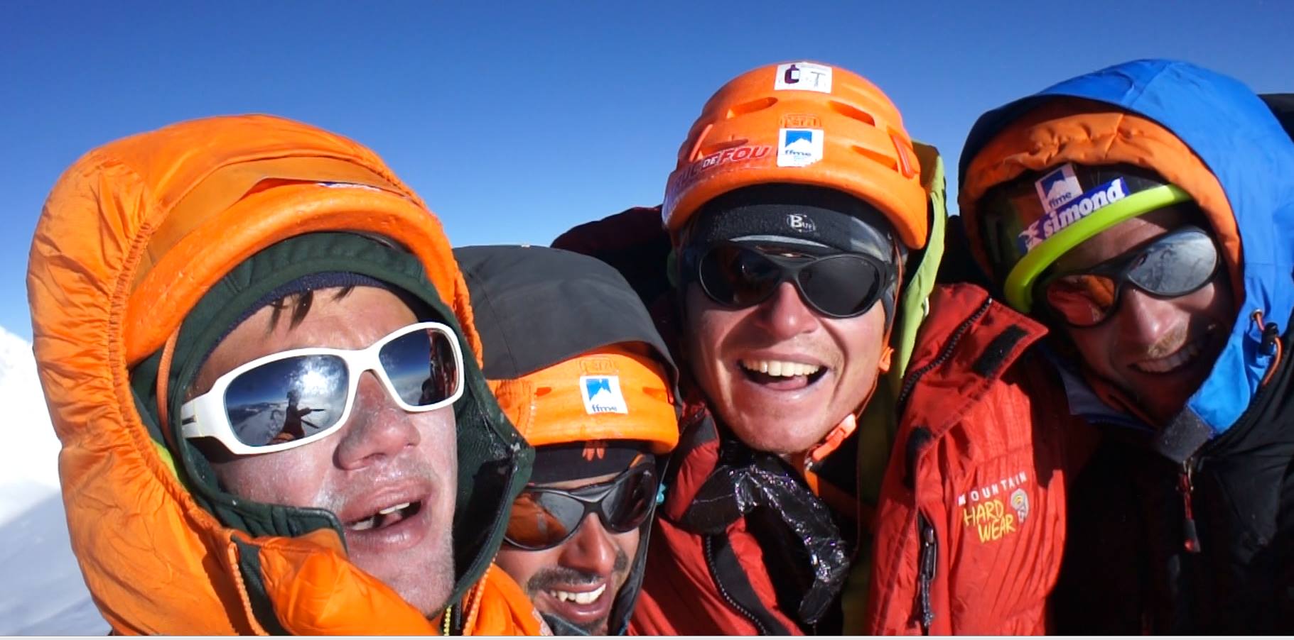  Экспедиция Gaurishankar project 2013: Mathieu Détrie, Mathieu Maynadier, Pierre Labbre и Jérôme Para. Фото на вершине пика Гауришанкар (Gaurishankar, 7134 м)