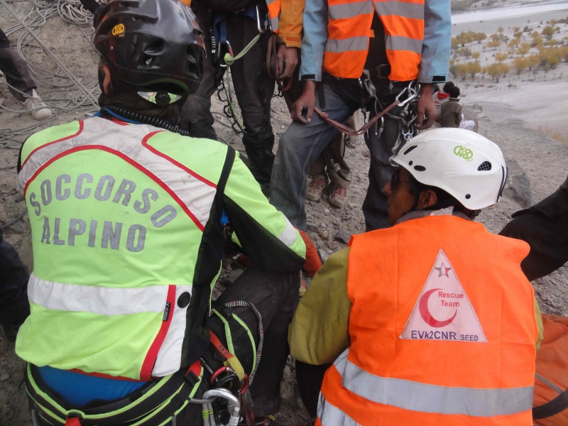Обучение сотрудников спаскоманды"Concordia Rescue Team" на тренировочной базе в Скарду 