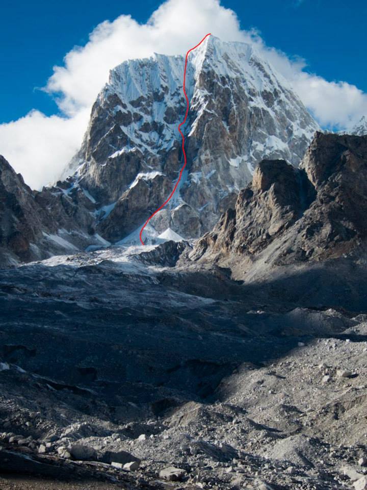 маршрут "Open Fire" (V WI5 M3, 1,000 м) на вершину Лунаг Западный (Lunag West) высотой 6500 метров