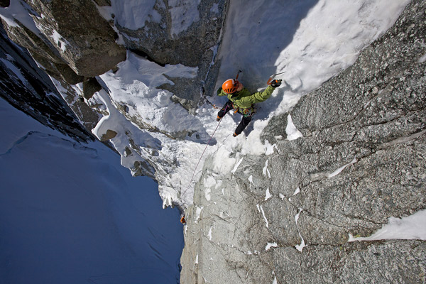 «ON THE CRUX M6 PITCH OF SUPERCOULOIR» JONATHAN GRIFFITH, Франция
