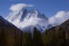 Альпинисты впервые взошли на ранее непокоренную вершину в Китае: пик Охотник (Hunter Peak, 5360 метров)