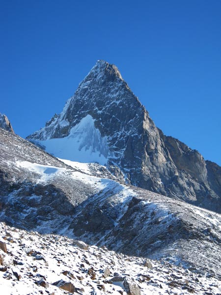 Красноярские альпинисты на первом зимнем прохождении горы Парус по ее Северной стене на Памиро-Алае в районе Сабах