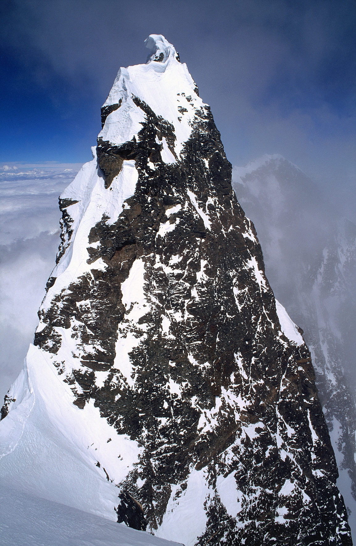 Лхотзе Средняя 8414 - Русский восьмитысячник, высота съемки 8250 м.