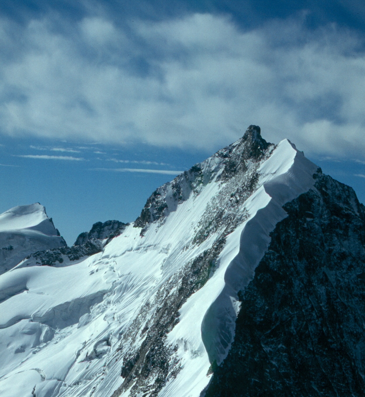  гора Бернина (Piz Bernina, 4049 метров).