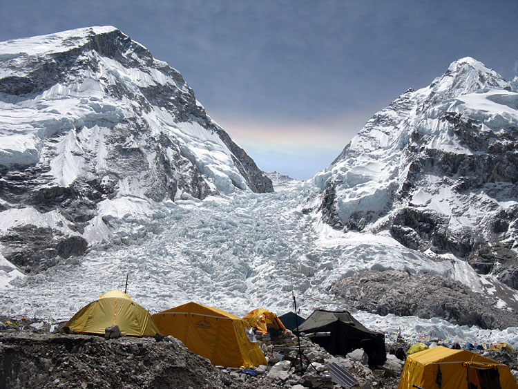 Базовый лагерь Эвереста. Вид на Ледопад Кхумбу